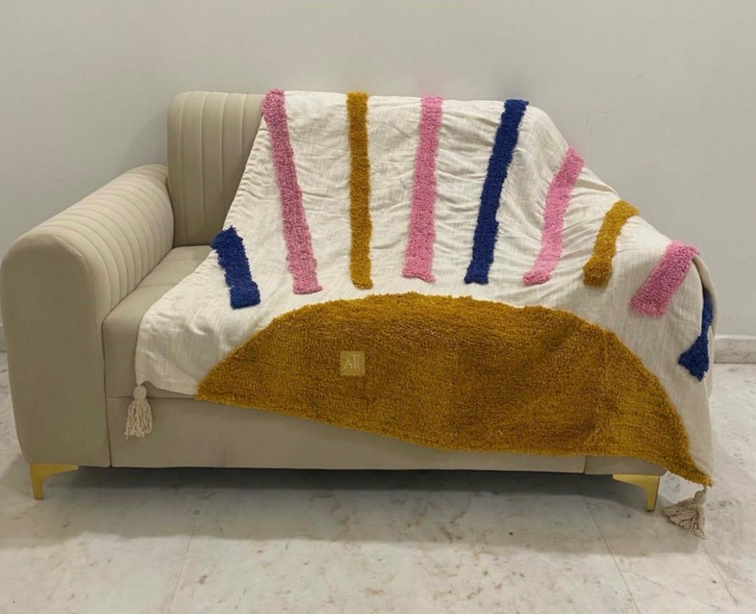 Aura Embrace Throw (per piece)