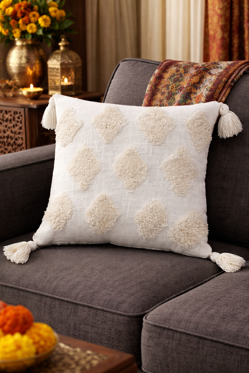 Snow White Cushion Cover (per piece)