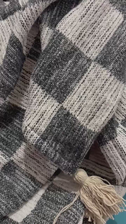 Check Comfort Throw